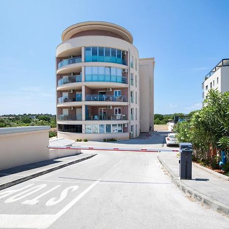 Monte Paradiso Sun Apartment Pula Exteriör bild