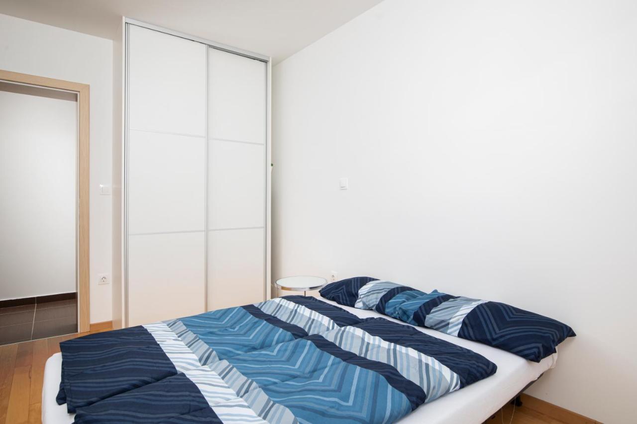 Monte Paradiso Sun Apartment Pula Exteriör bild