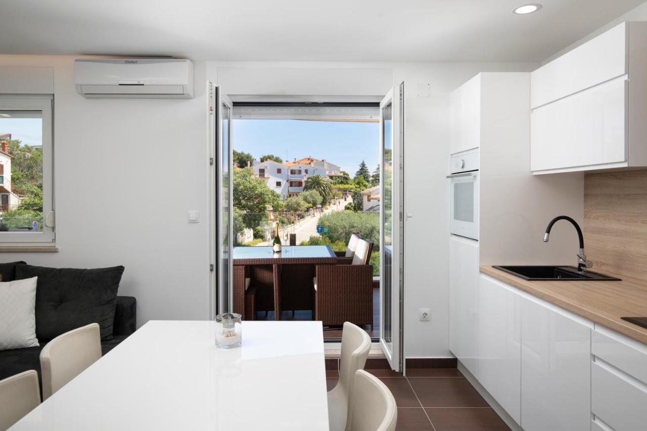 Monte Paradiso Sun Apartment Pula Exteriör bild